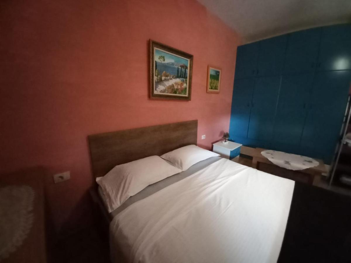 Penthouse Rooms & Aparts Tirana Exterior foto