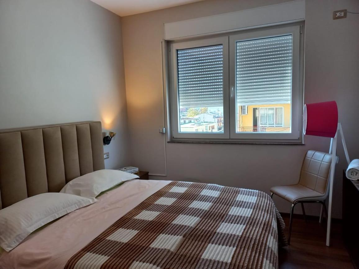 Penthouse Rooms & Aparts Tirana Exterior foto